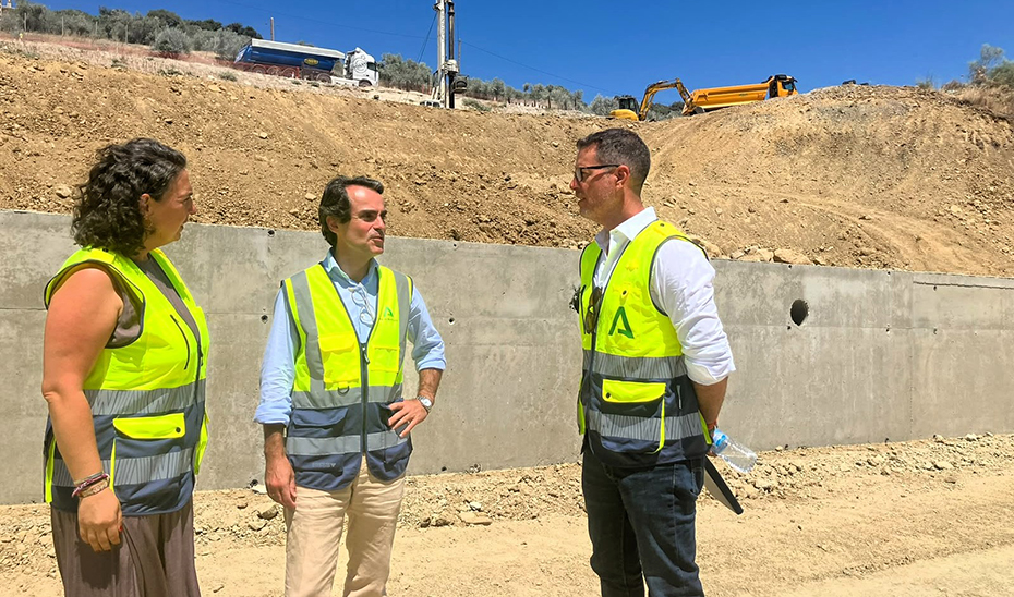 Trabajos de reparación en la carretera A-374 entre Algodonales y Ronda