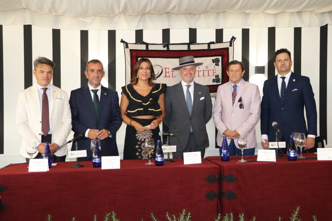 Entrega del Catite de Oro a Cruz Roja de Ronda
