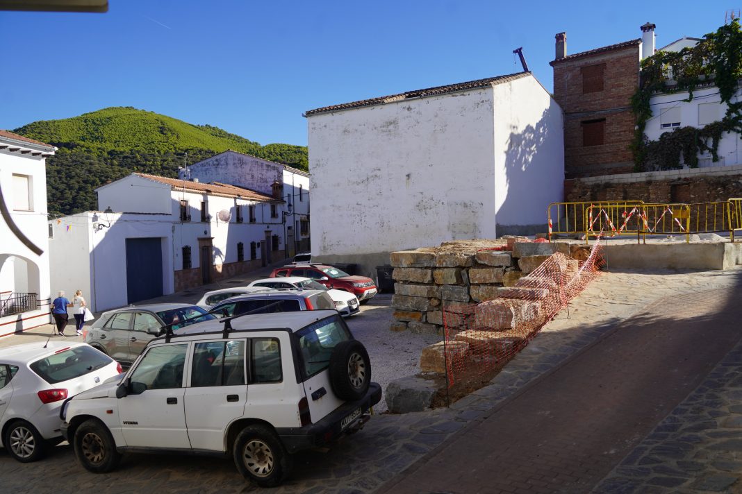 Solar municipal de la calle Corchuelos donde se proyecta el parking público de Faraján
