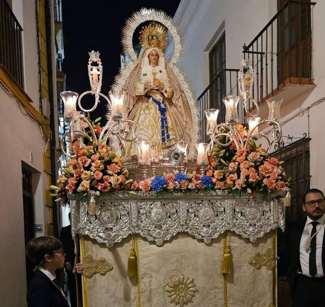 La Virgen de la Aurora cruza el Puente Nuevo de Ronda