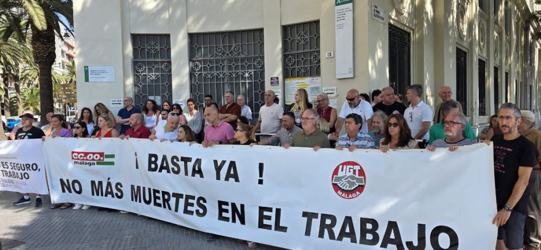 Concentración sindical por la prevención de riesgos laborales en Ronda