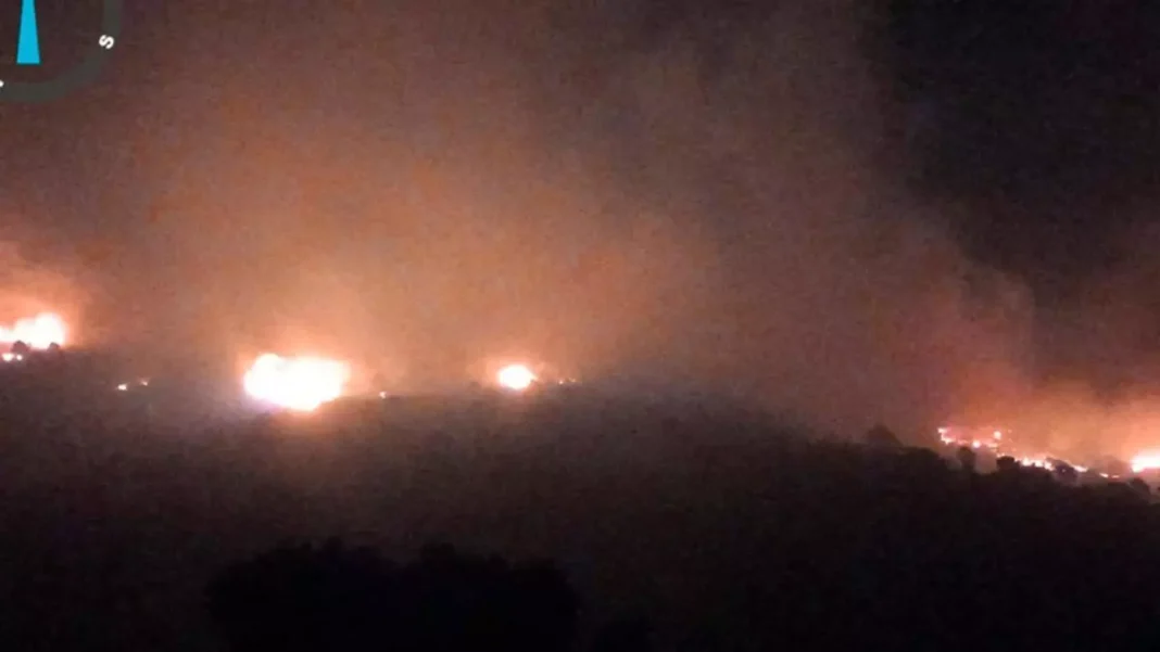 Dispositivo del Plan Infoca durante el incendio forestal de Igualeja