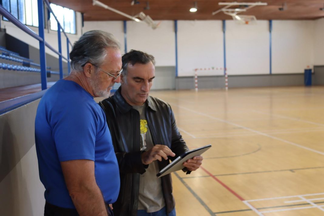 21102026 - Crespo visitó este miércoles el polideportivo Pista principal del Polideportivo Cubierto Cristóbal Guerrero en el barrio de San Francisco